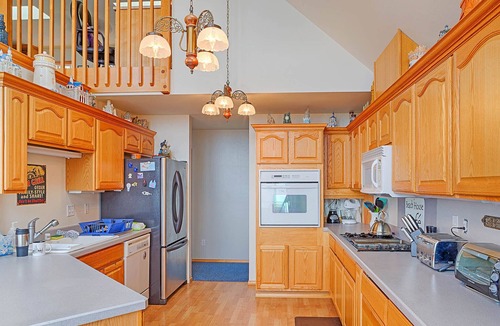 Moclips House | Beachfront Moclips Retreat w/Hot Tub & Fire Pit