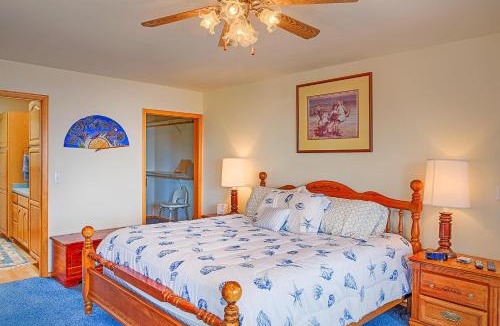 Moclips House | Beachfront Moclips Retreat w Hot Tub Fire Pit