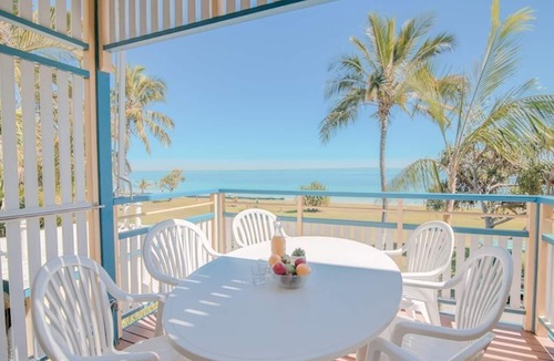 Brisbane Waterfront Villa | Beachfront multi level Island Villa