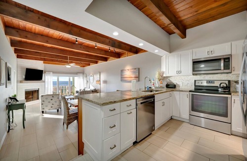 Indian Shores Apartment | Beachfront Ocean Views Balcony Condo Sleeps 8