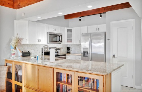 Indian Shores Apartment | Beachfront Ocean Views Balcony Condo Sleeps 8