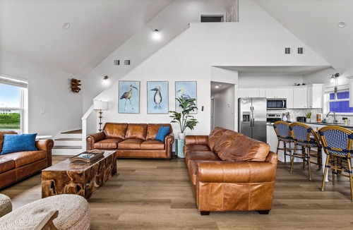 Port Bolivar House | Beachfront | Ocean Views, Loft & Bar