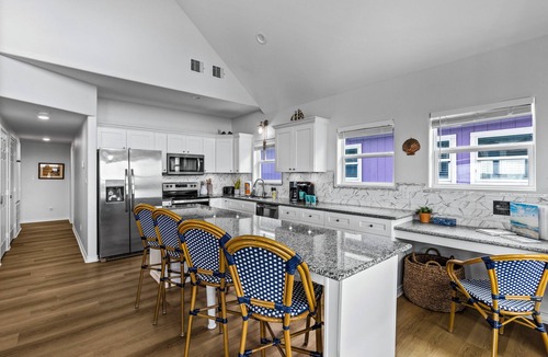 Port Bolivar House | Beachfront | Ocean Views, Loft & Bar