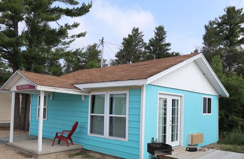 Long Lake Resort | Beachfront on Lake Huron!!