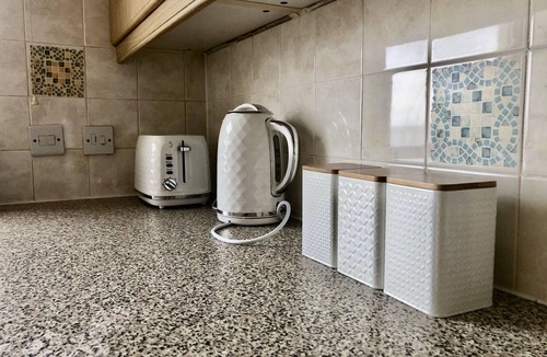 Lossiemouth House | Beachfront Panoramic Seaview Free Wifi & Parking