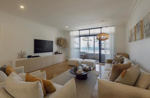 Dee Why Apartment | Beachfront Paradise