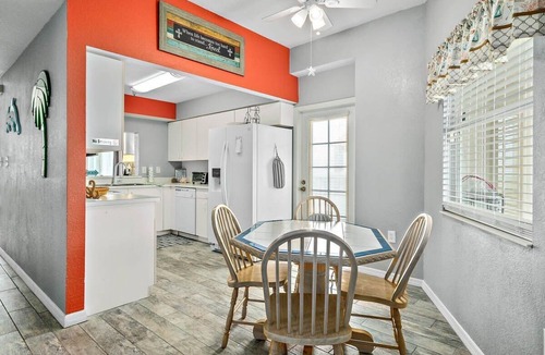 Palm Coast Apartment | Beachfront Penthouse with Balcony & Resort Pools