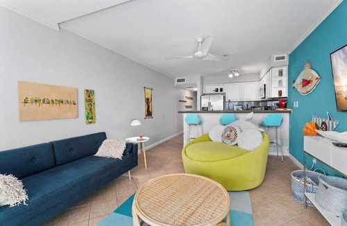 San Jacinto Condo | Beachfront | Pool | Hot Tub