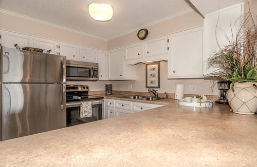 Garden City Condo | Beachfront/Pool Murrells/GardenCity/Surfside nWkly/MilitaryFirePoliceNurse Discs