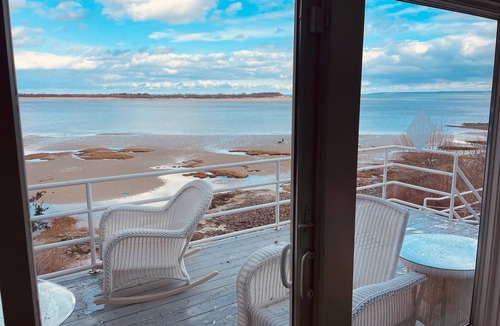 Great Neck House | Beachfront Private 3Bdr/3 Bath Home with Sandy Beach on Great Neck in Ipswich MA