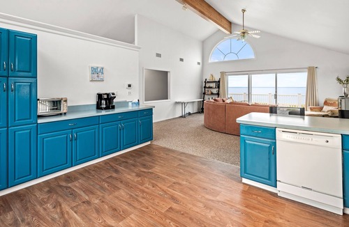 Mount Sinai Apartment | Beachfront Private Loft