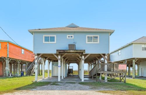 Surfside Beach Apartment | Beachfront Private Walkover
