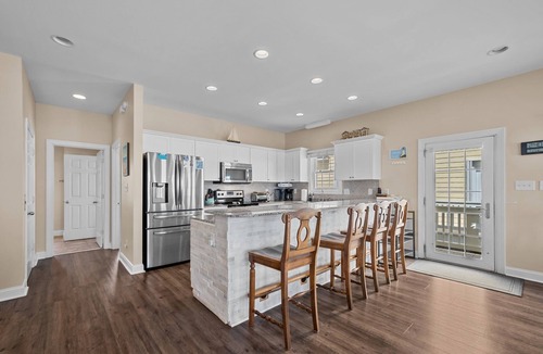 North Topsail Beach Villa | Beachfront Pvt Hot Tub & Heated Pool + Elevator