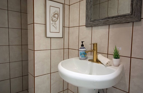 Costa Apartment | BEACHFRONT Relaxation 1 Bedroom Apt