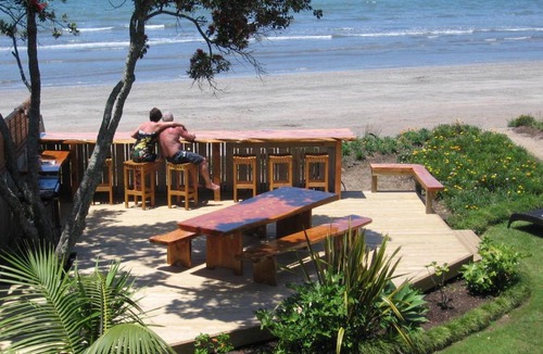 Whitianga Hotel | Beachfront Resort