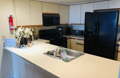 Diamond Beach Condo | BEACHFRONT! Restaurateur's Condo on the Beach