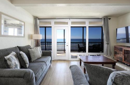 South Oceanside House | Beachfront Retreat