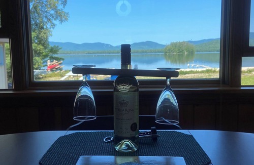 Roxbury Cottage | Beachfront-Roxbury Pond