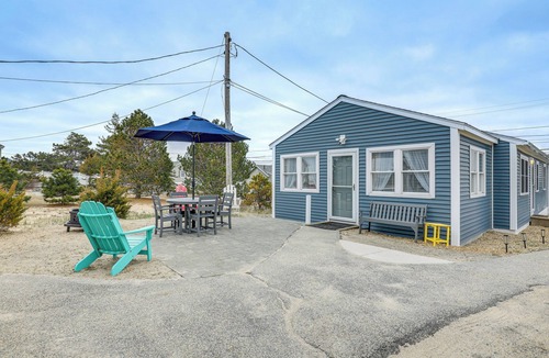 Salisbury House | Beachfront Salisbury Retreat w/Fire Pit & Grill