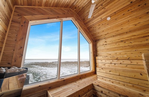 Prince County House | Beachfront, sandbar, 8p sauna, pickleball court, 6BR, outdoor kitchen and more