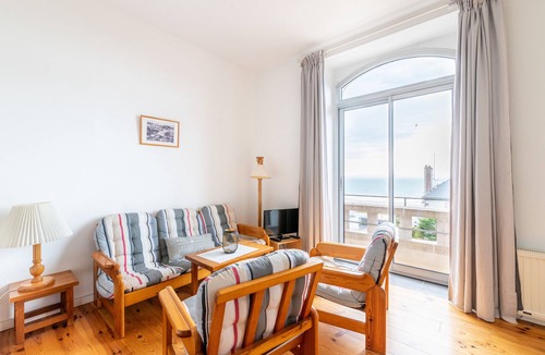 Pleneuf-Val-Andre Apartment | Beachfront sea-view aprt,private parking, sleeps 4
