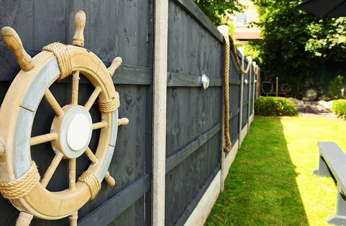 Colwyn Bay Cottage | Beachfront Sea View Cottage