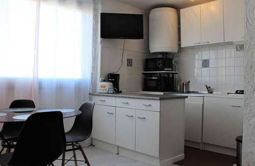 Port-la-Nouvelle Apartment | Beachfront Studio with Sea View in Port-la-Nouvelle – Sleeps 4