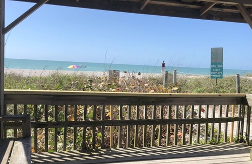 Golden Beach Apartment | Beachfront Studio Apartment with beach access and Olympic pool