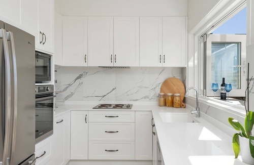 Wamberal Apartment | Beachfront Sunrise in Wamberal