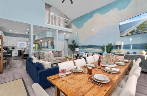 Galveston House | Beachfront | Swim Spa | Game Room | Sleeps 15
