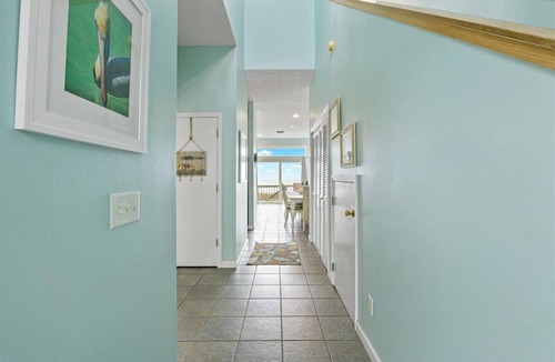 Laguna Beach Estates House | Beachfront Townhome! West End PCB. 3 Bedrooms Sleeps 10!