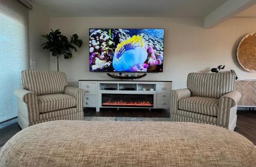 Beachwalk Apartment | Beachfront Saint Helena Island Condo with Amenities!