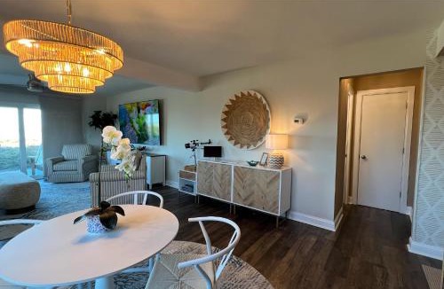 Beachwalk Apartment | Beachfront Saint Helena Island Condo with Amenities!