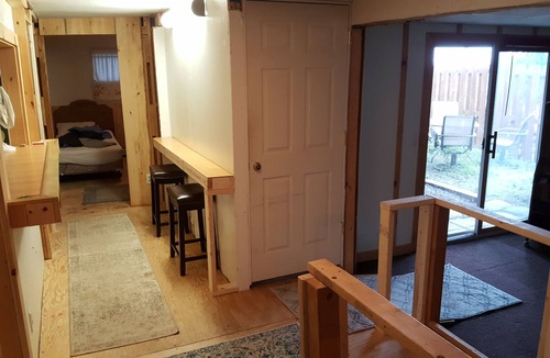 Olcott Condo | Beachfront Vacation Cottages - Lakeview Cottage