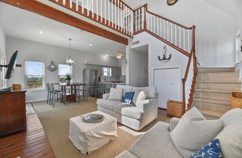 Terramar Beach House | Beachfront Views without the Beachfront Prices!
