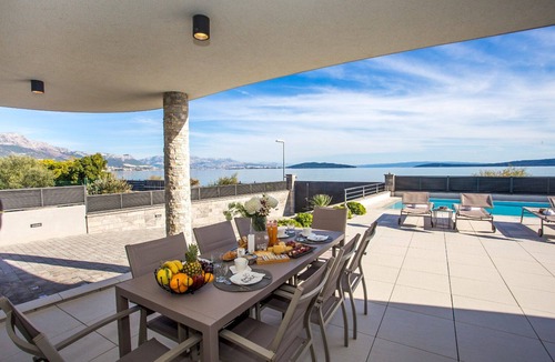 Kastel Stafilic Villa | Beachfront Villa Atlantis with Pool