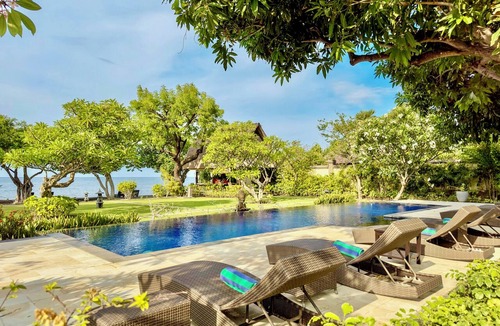 Pemuteran Villa | Beachfront Villa in Pemuteran — Quiet North Bali
