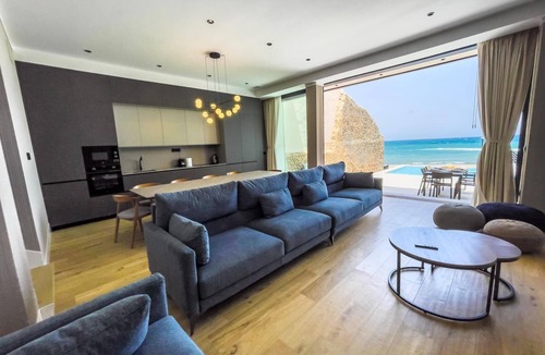 Cabo de Palos Villa | Beachfront villa at Playa Levante Cabo de Palos