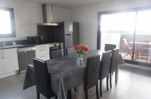 Saint-Cyprien Plage Villa | Beachfront villa, 10 pers. 3 stars, in Saint Cyprien Wi-fi air-conditioning