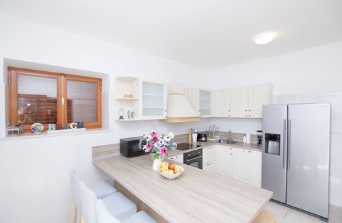 Stikovica House | Beachfront Villa Nena