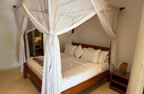 Lokapaksa Villa | Beachfront Villa Nirwana with Private Jacuzzi