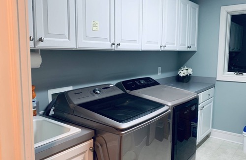 Picketts Harbor Villa | Beachfront Villa - Private Beach with Hot Tub