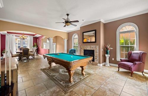 Sunset Beach House | Beachfront Villa Pool Spa Fire Pit & Pool Table