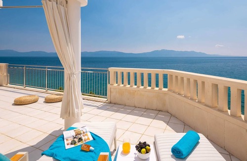 Podaca Villa | Beachfront Villa Shades of Summer