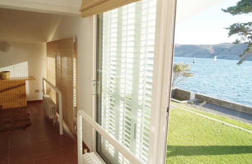 Portlligat Villa | Beachfront villa with unbeatable views of the village