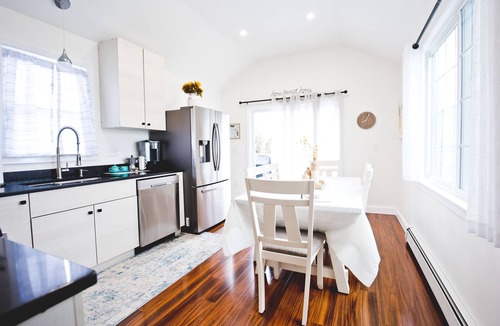 Somerset House | Beachfront w/Hot Tub, Sauna, Pool, Fire pits, Grill & Panoramic Views