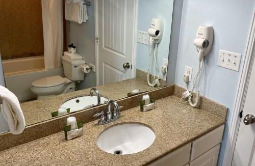 Port Aransas Apartment | Beachgate Condo Suites and Hotel 511 condo