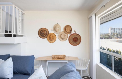 Mission Beach House | Beachhaven Bay