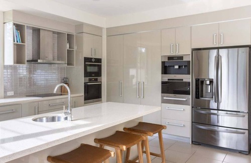 Yaroomba House | Beachhaven - walk to beach