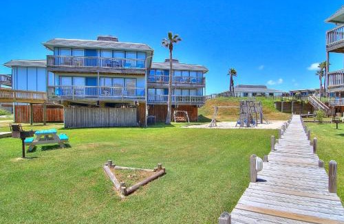 Port Aransas House | Beachhead Unit 7 BH7